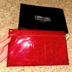 - NWT Carolina Herrera red sparkly purse 👛 ✨♥️
